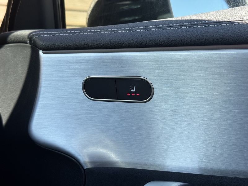 Mercedes-Benz A Class 2022'22 A180 AMG Line Edition (Executive) | Ambient Lighting | Black Styling - U9040