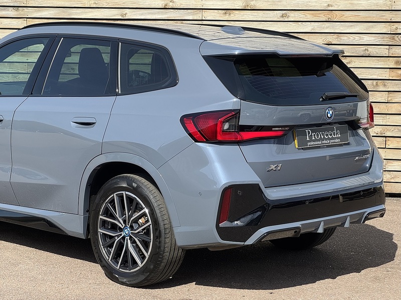 BMW X1 2024'24 25e M Sport | Technology Plus Pack | Harmon Kardon - U9041