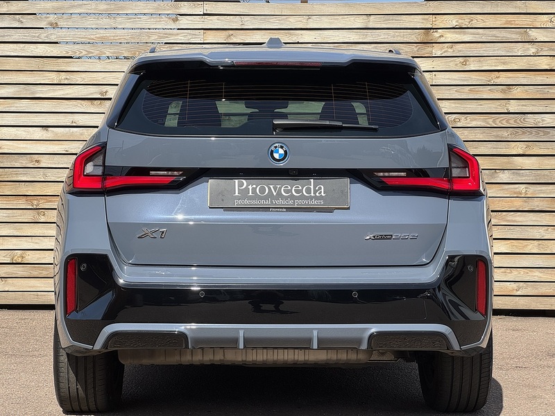 BMW X1 2024'24 25e M Sport | Technology Plus Pack | Harmon Kardon - U9041