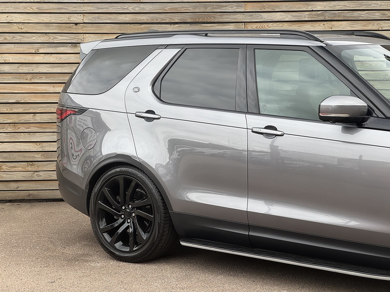 Land Rover Discovery 2021'71 D300 MHEV HSE Commercial | Rear Seat Conversion | Big Spec - U9052