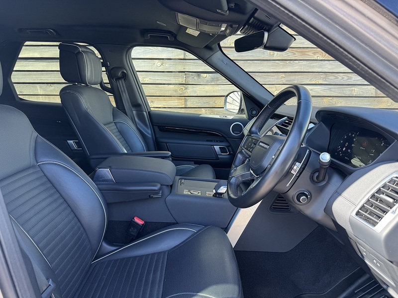 Land Rover Discovery 2021'71 D300 MHEV HSE Commercial | Rear Seat Conversion | Big Spec - U9052