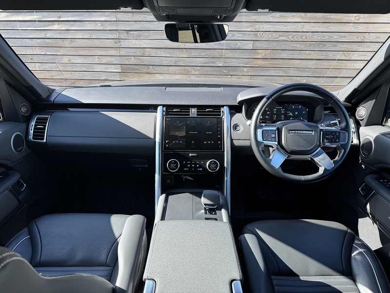 Land Rover Discovery 2021'71 D300 MHEV HSE Commercial | Rear Seat Conversion | Big Spec - U9052