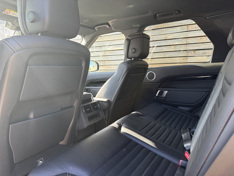 Land Rover Discovery 2021'71 D300 MHEV HSE Commercial | Rear Seat Conversion | Big Spec - U9052