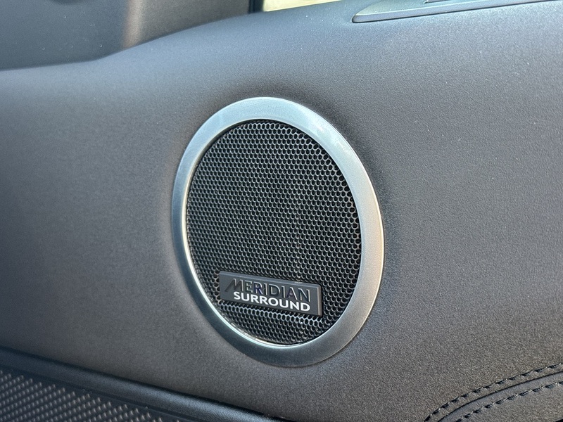 Land Rover Discovery 2021'71 D300 MHEV HSE Commercial | Rear Seat Conversion | Big Spec - U9052