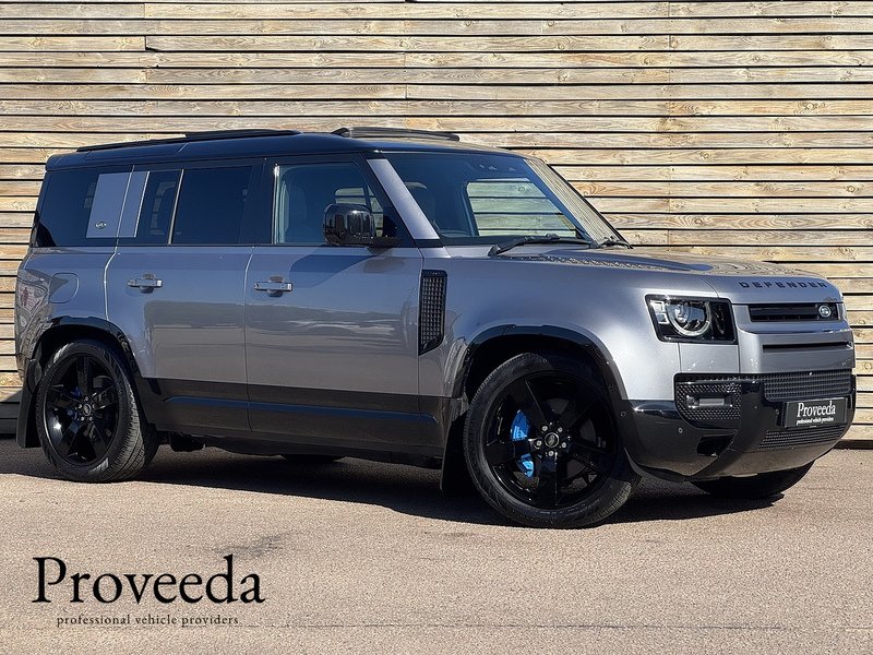 Land Rover Defender 110 2024'24 D300 MHEV X-Dynamic HSE | Pan Roof | Heated Steering Wheel - U9062