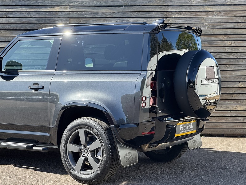 Land Rover Defender 90 2024'74 D350 MHEV X-Dynamic SE | Side Steps | Spoiler - U9077