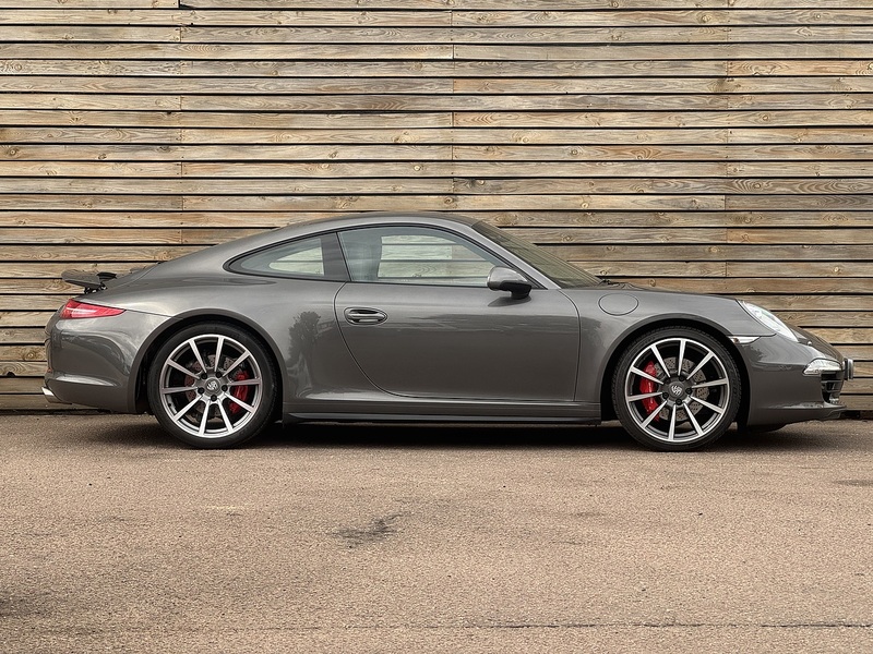 Porsche 911 2013'63 991 Carrera 4S | Low Miles | Best Example Available - U9079
