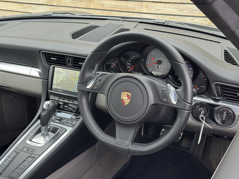 Porsche 911 2013'63 991 Carrera 4S | Low Miles | Best Example Available - U9079