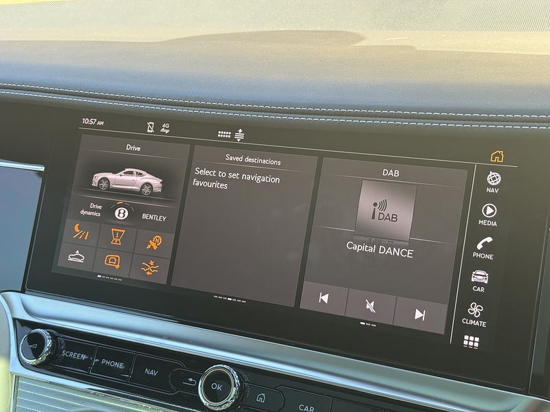 Bentley Continental 2022'72 V8 GT | Mulliner | Pan Roof - U9090