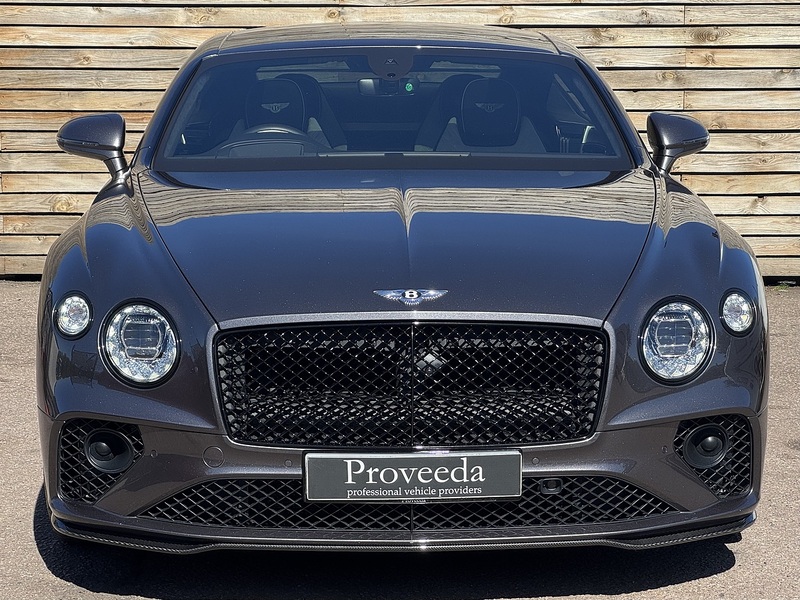 Bentley Continental 2022'72 V8 GT | Mulliner | Pan Roof - U9090