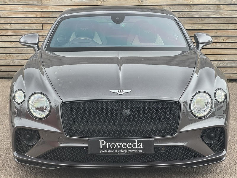 Bentley Continental 2022'72 V8 GT | Mulliner | Pan Roof - U9090