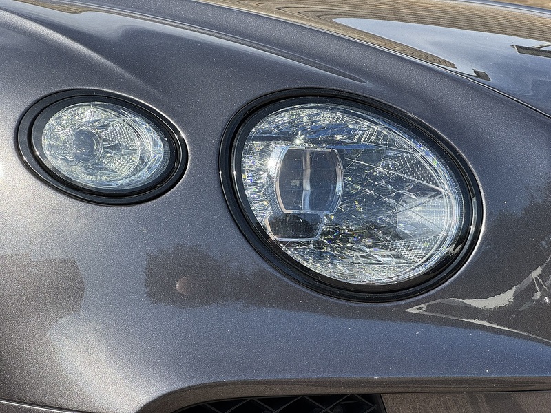 Bentley Continental 2022'72 V8 GT | Mulliner | Pan Roof | Rotating screen | NAIM - U9090