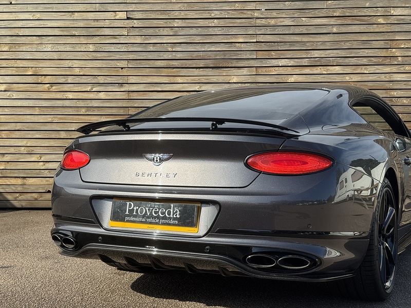 Bentley Continental 2022'72 V8 GT | Mulliner | Pan Roof | Rotating screen | NAIM - U9090