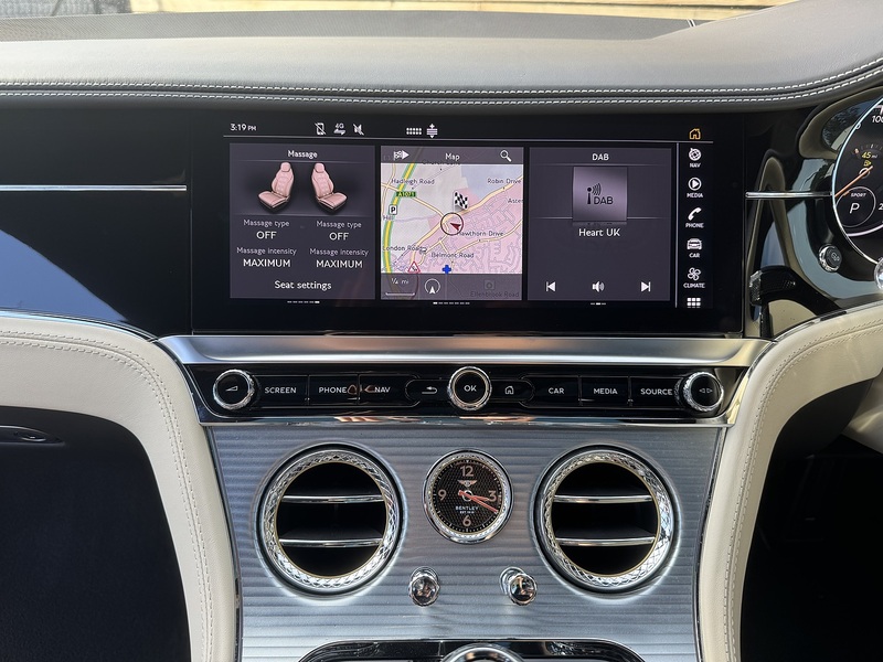 Bentley Continental 2022'72 V8 GT | Mulliner | Pan Roof | Rotating screen | NAIM - U9090