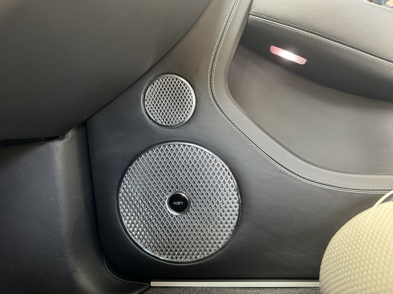 Bentley Continental 2022'72 V8 GT | Mulliner | Pan Roof | Rotating screen | NAIM - U9090