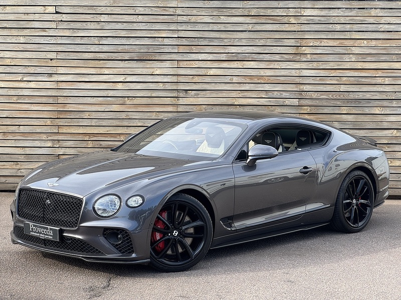 Bentley Continental 2022'72 V8 GT | Mulliner | Pan Roof | Rotating screen | NAIM - U9090