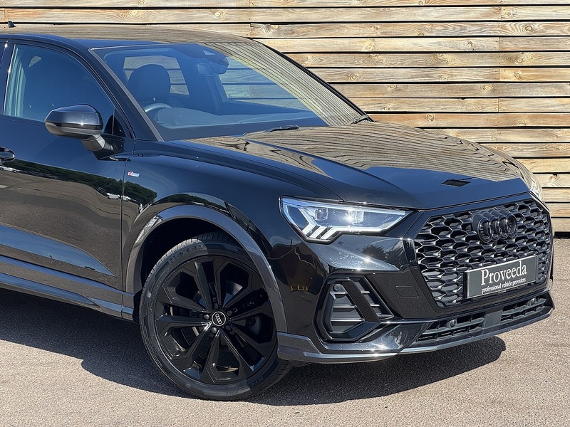 Audi Q3 2023'23 TFSI CoD Black Edition | SONOS | Heated Front Seats - U9095