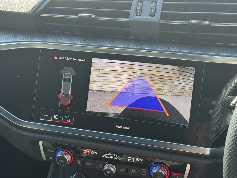 Audi Q3 2023'23 TFSI CoD Black Edition | SONOS | Heated Front Seats - U9095