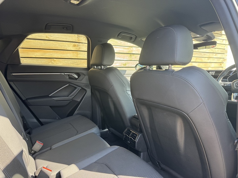 Audi Q3 2023'23 TFSI CoD Black Edition | SONOS | Heated Front Seats - U9095