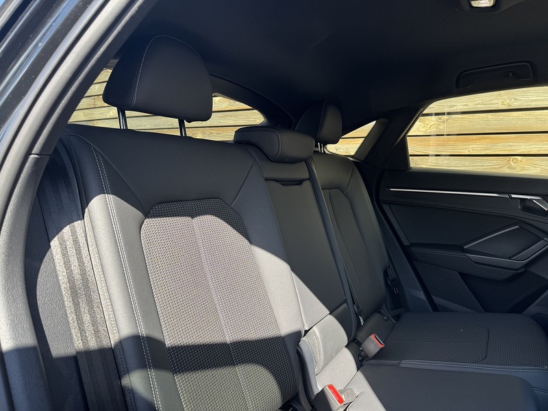 Audi Q3 2023'23 TFSI CoD Black Edition | SONOS | Heated Front Seats - U9095