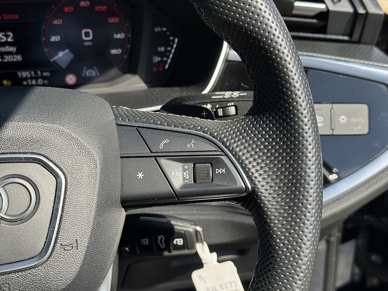 Audi Q3 2023'23 TFSI CoD Black Edition | SONOS | Heated Front Seats - U9095