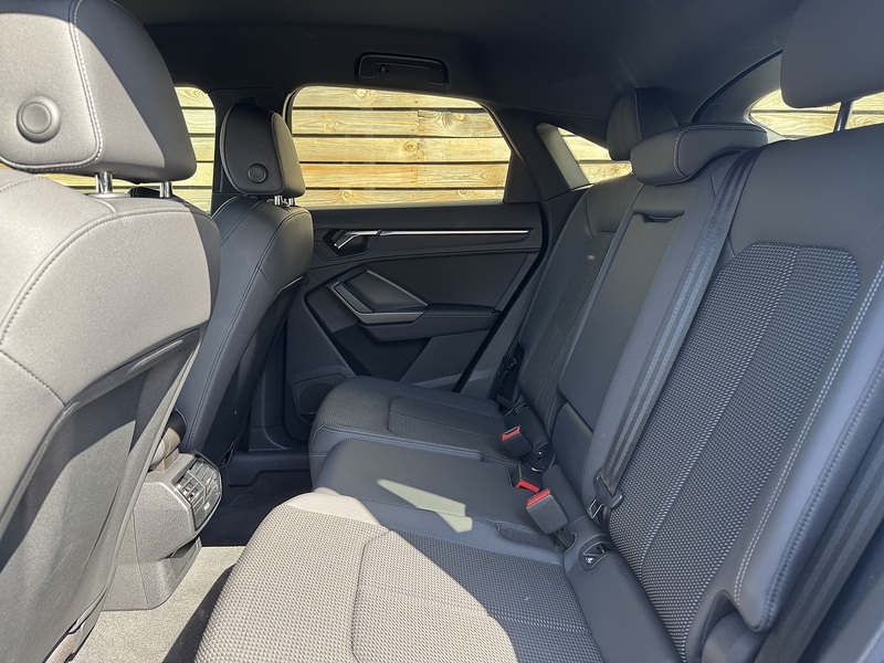 Audi Q3 2023'23 TFSI CoD Black Edition | SONOS | Heated Front Seats - U9095