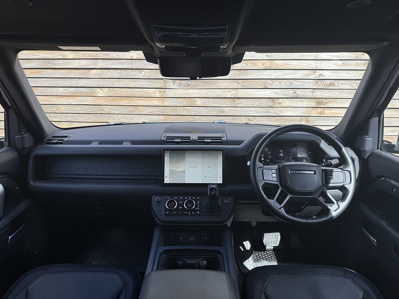 Land Rover Defender 110 2024'24 D300 MHEV X-Dynamic HSE Commercial | Rear Seat Conversion Available - U9097