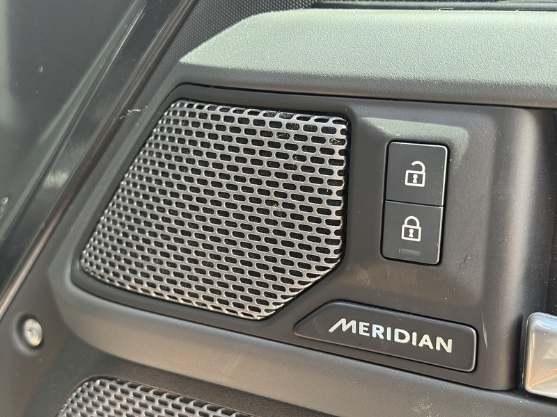 Land Rover Defender 110 2024'24 D300 MHEV X-Dynamic HSE Commercial | Rear Seat Conversion Available - U9097