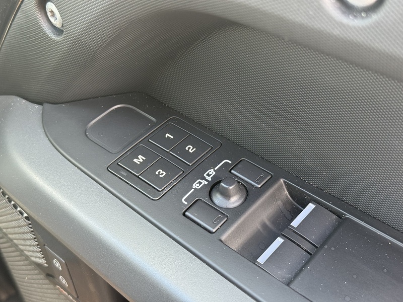 Land Rover Defender 110 2024'24 D300 MHEV X-Dynamic HSE Commercial | Rear Seat Conversion Available - U9097