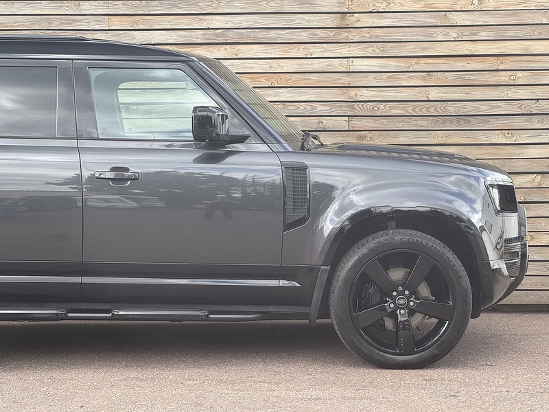 Land Rover Defender 110 2024'24 D300 MHEV X-Dynamic HSE Commercial | Rear Seat Conversion Available - U9097
