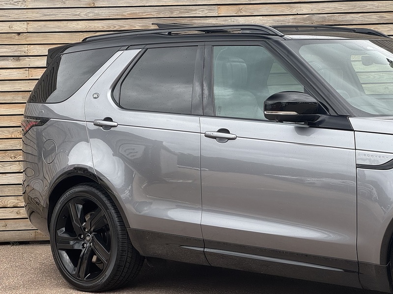 Land Rover Discovery 2023'72 D300 MHEV Metropolitan Edition | Big Spec | Pan Roof - U9098