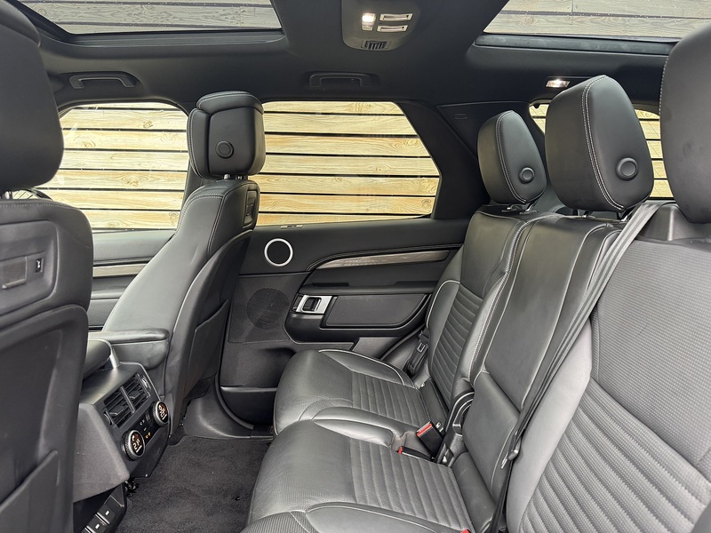 Land Rover Discovery 2023'72 D300 MHEV Metropolitan Edition | Big Spec | Pan Roof - U9098