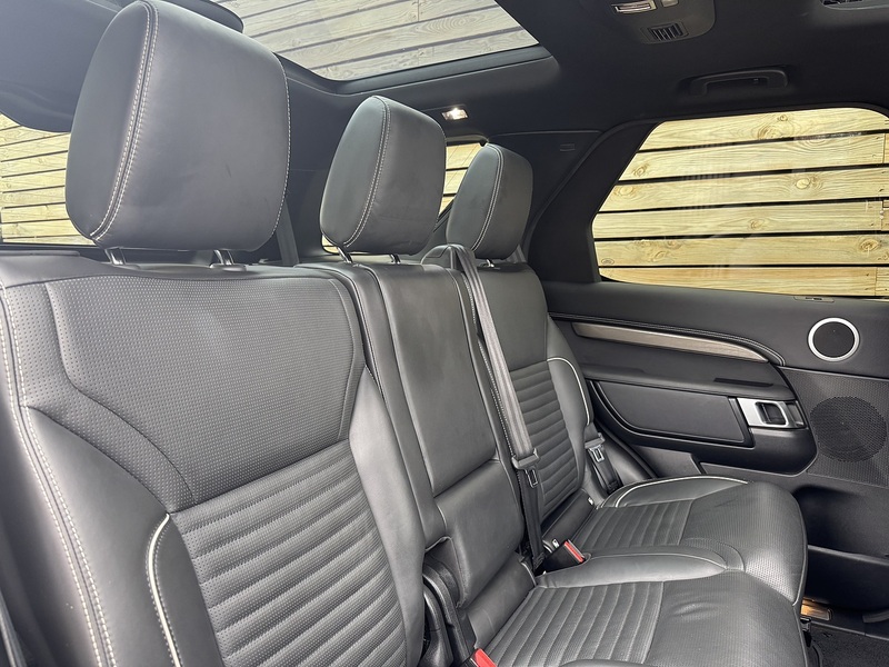 Land Rover Discovery 2023'72 D300 MHEV Metropolitan Edition | Big Spec | Pan Roof - U9098