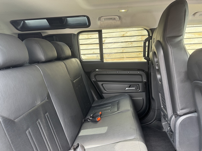 Land Rover Defender 110 2021'71 D250 MHEV Commercial | Rear Seat Conv | Exterior Upgrades - U9099