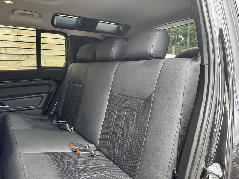 Land Rover Defender 110 2021'71 D250 MHEV Commercial | Rear Seat Conv | Exterior Upgrades - U9099