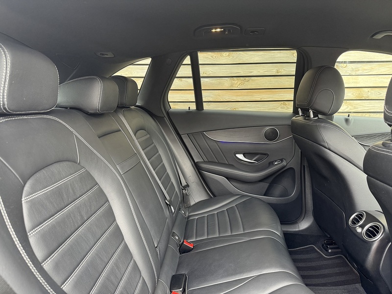 Mercedes-Benz GLC 2020'20 GLC300d AMG Line | Heated Seats | Wireless Phone Charging - U9110