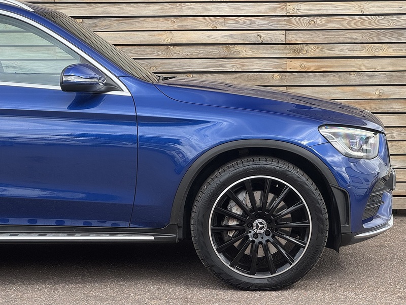 Mercedes-Benz GLC 2020'20 GLC300d AMG Line | Heated Seats | Wireless Phone Charging - U9110
