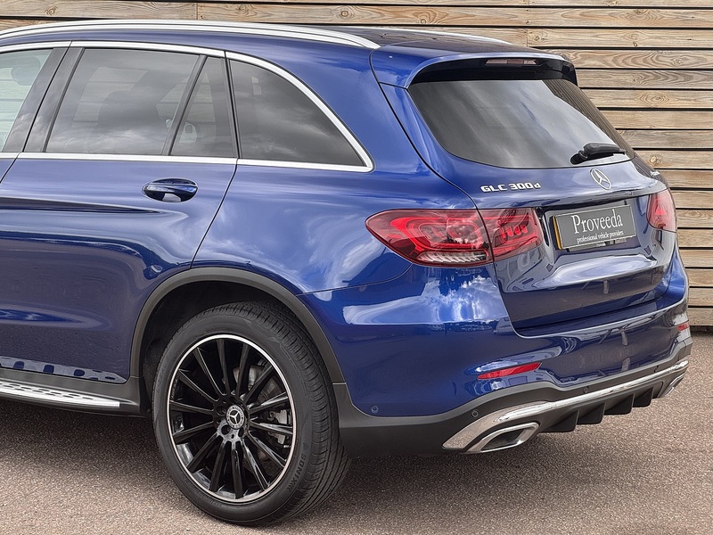 Mercedes-Benz GLC 2020'20 GLC300d AMG Line | Heated Seats | Wireless Phone Charging - U9110