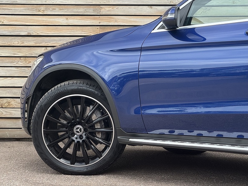 Mercedes-Benz GLC 2020'20 GLC300d AMG Line | Heated Seats | Wireless Phone Charging - U9110