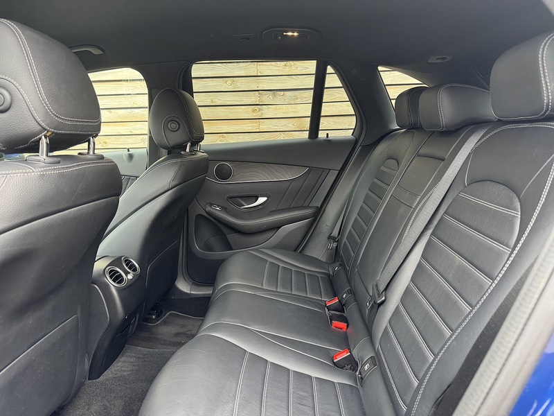 Mercedes-Benz GLC 2020'20 GLC300d AMG Line | Heated Seats | Wireless Phone Charging - U9110