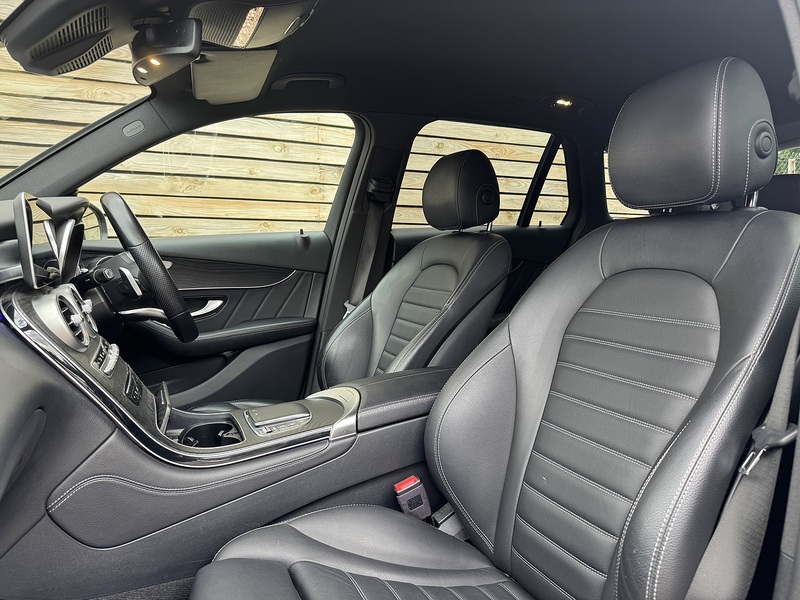 Mercedes-Benz GLC 2020'20 GLC300d AMG Line | Heated Seats | Wireless Phone Charging - U9110