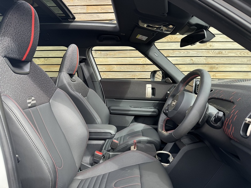MINI Countryman 2024'24 MHEV John Cooper Works | Pan Roof | Harman Kardon - U9112