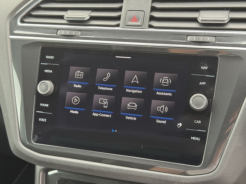Volkswagen Tiguan 2022'72 TSI R-Line | Top Spec | Heated Steering Wheel - U9116