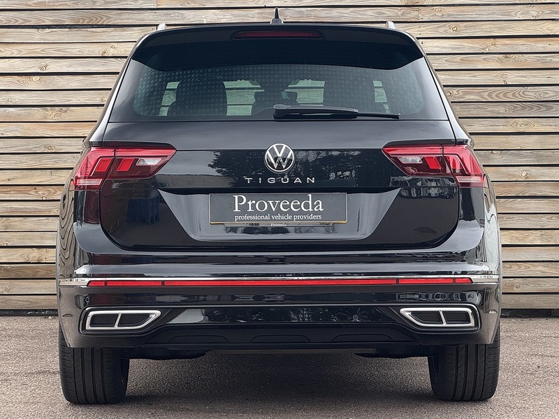 Volkswagen Tiguan 2022'72 TSI R-Line | Top Spec | Heated Steering Wheel - U9116