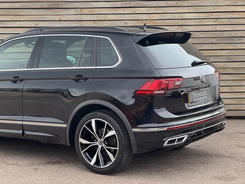 Volkswagen Tiguan 2022'72 TSI R-Line | Top Spec | Heated Steering Wheel - U9116