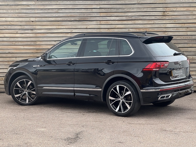 Volkswagen Tiguan 2022'72 TSI R-Line | Top Spec | Heated Steering Wheel - U9116