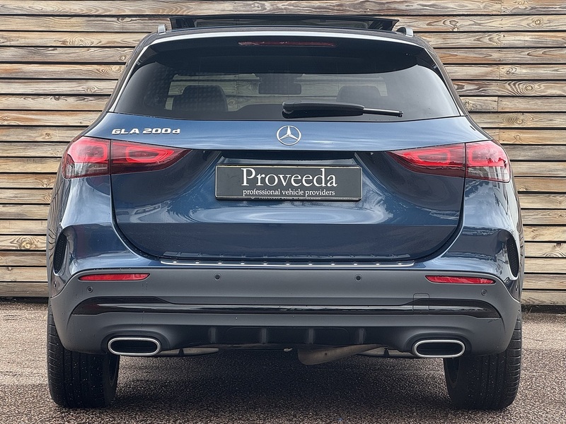 Mercedes-Benz GLA 2023'23 GLA200d AMG Line Night Edition | Premium Plus | Pan Roof - U9128