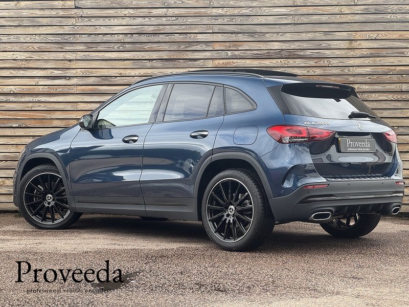 Mercedes-Benz GLA 2023'23 GLA200d AMG Line Night Edition | Premium Plus | Pan Roof - U9128