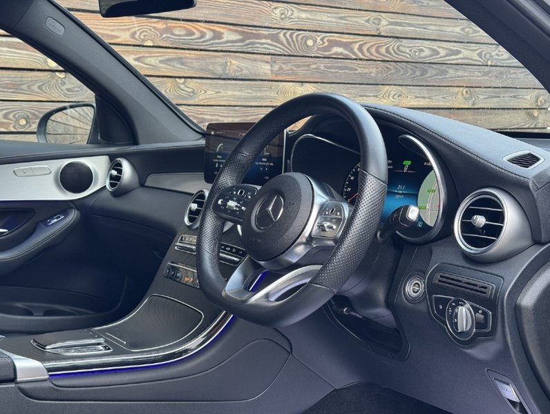 Mercedes-Benz GLC 2022'22 GLC300h MHEV AMG Line (Premium) | Ambient Lighting | De Chromed - U9131