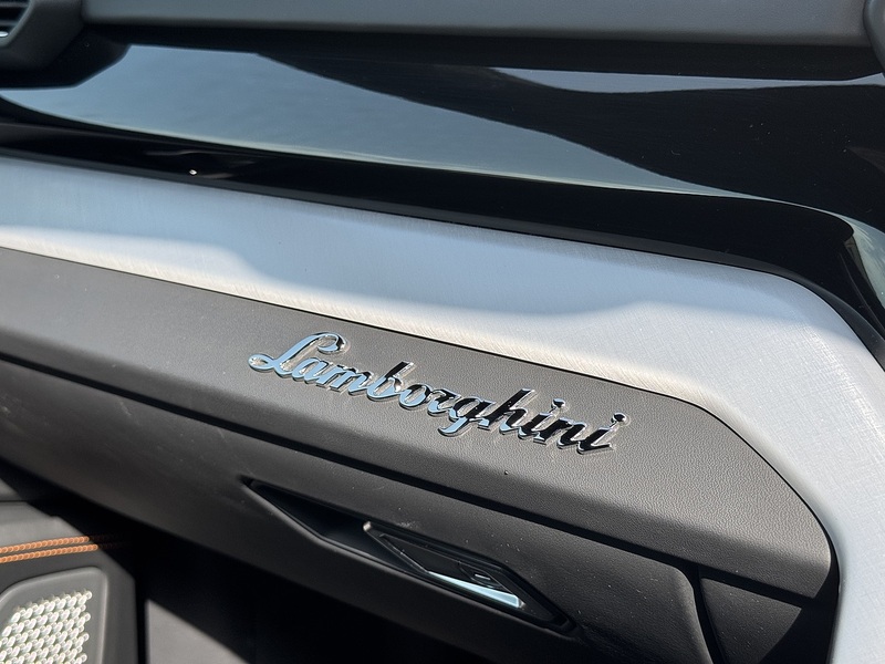 Lamborghini Urus 2020'70 V8 BiTurbo | Xpel PPF | Pan Roof | Hot! - U9133